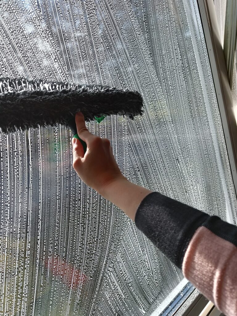 Maj och fönsterputs